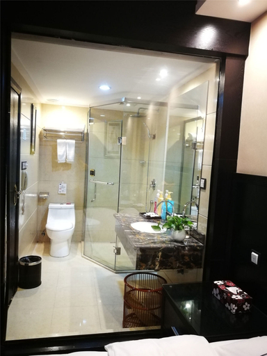 Bathroom, Jin'ou Hotel (Xiushan Railway Station), Chongqing