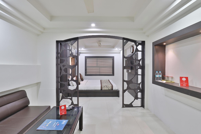 Others 5, Hotel Nova Cross Road, Rajkot