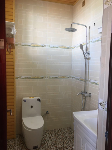 Bathroom, Hongtu Qicai Renjia Hostel, Kunming