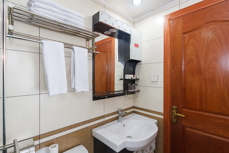 Bathroom 2, Meiyuan Hotel, Hangzhou