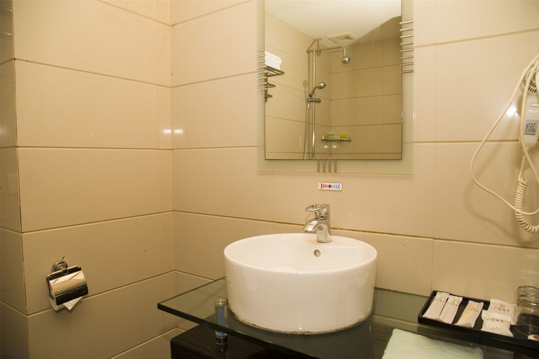 Bathroom 4, Guangna Hotel, Huizhou