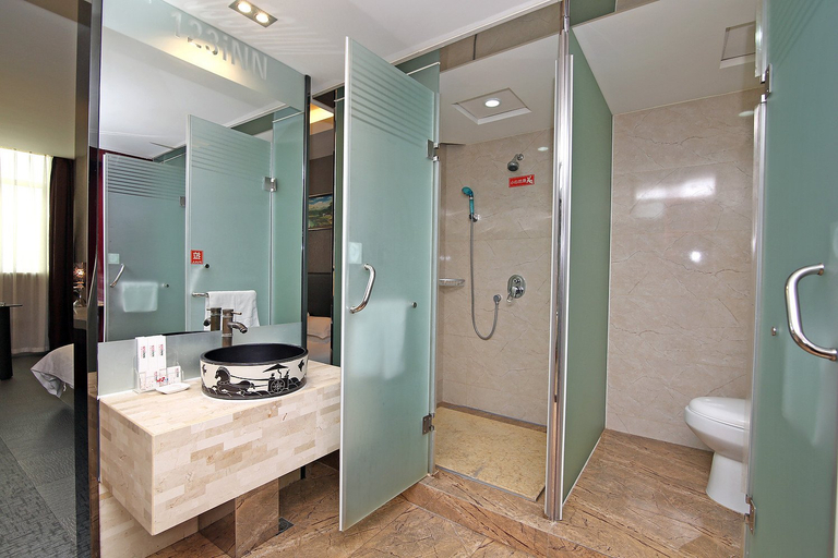 Bathroom 2, 123 지만 체인 호텔 (상하이 다닝 국제 우웨이 동로 지하철역 지점), Shanghai