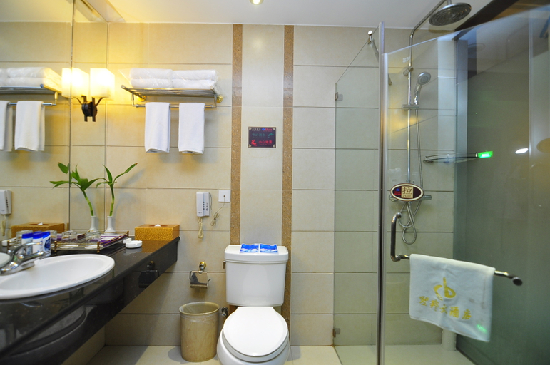 Bathroom 3, Sheng Bang Hotel, Qujing