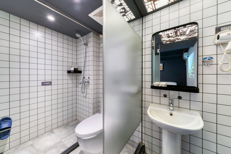 Bathroom, Jianwei Space Art Hotel (Shanghai Lujiabang Road Subway Station Branch), Shanghai