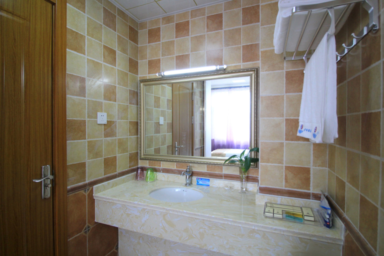 Bathroom 2, 롱샹 시푸드 호텔, Yantai