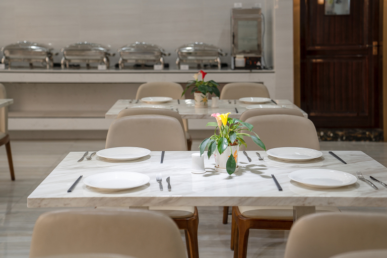 Food & Drinks 4, ホテル（）, Foshan