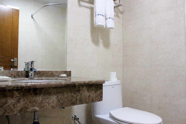 Bathroom 2, Hengyu Hotel, Weihai