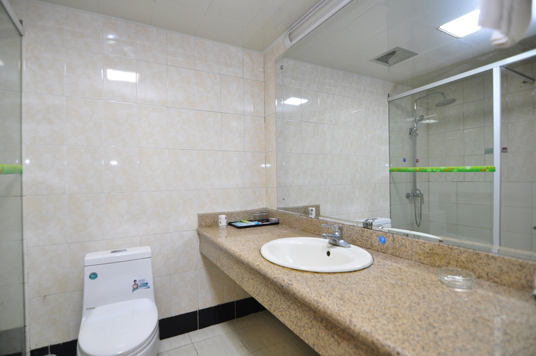 Bathroom 3, Xinyuan Hotel, Kunming