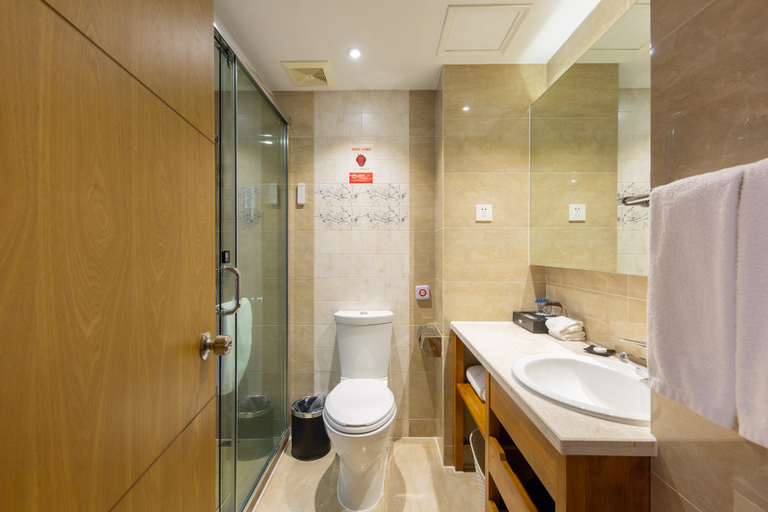 Bathroom, Maizhou Hotel (Ningbo Station Binjiang Commercial Plaza), Ningbo