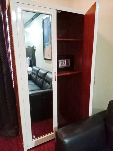 Bedroom 2, Grand Central Hotel and Restaurant, Mabalacat