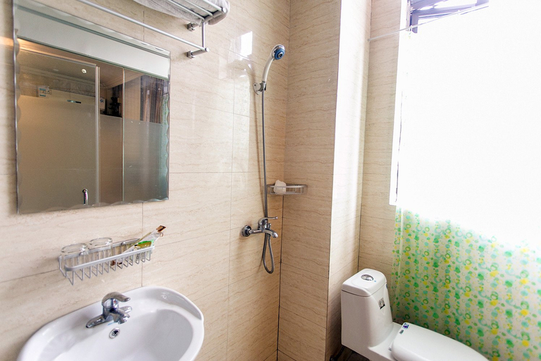 Bathroom 2, Baihe Hotel, Suzhou
