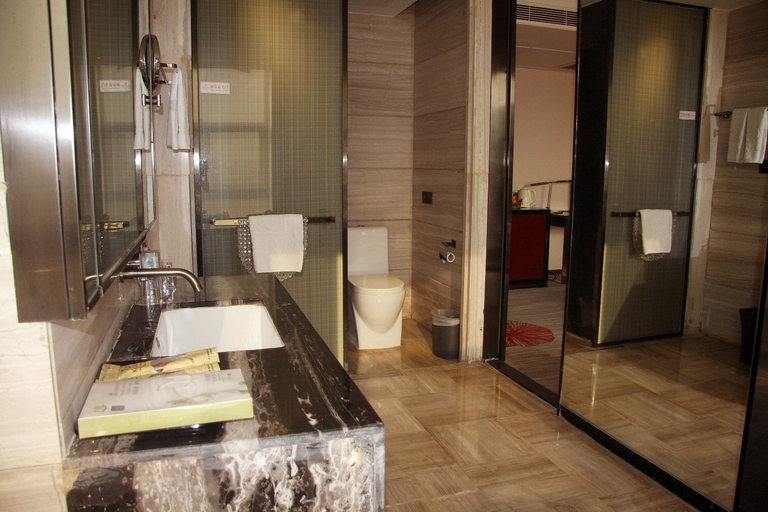 Bathroom, Changsha Guotian Garden Hotel (Huangtuling Subway Station), Changsha