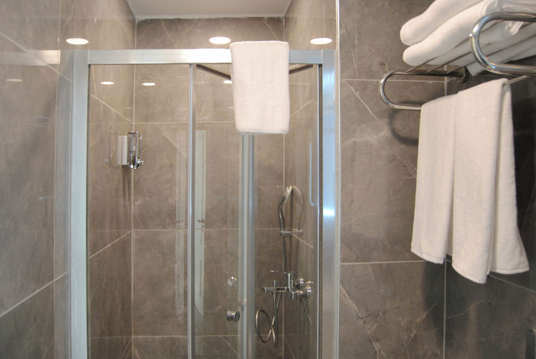 Bathroom 5, CONCEPT PERA HOTELS, Beyoğlu