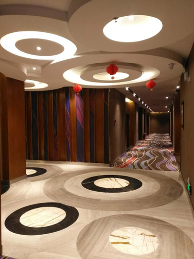 Others 3, Detian National Hotel, Qianxinan Buyei and Miao