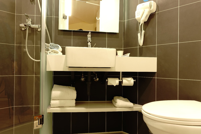 Bathroom 3, Hanting Hotel Jiaxing New Culture Plaza, Jiaxing