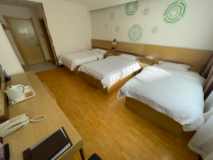 Bedroom 2, GreenTree Inn, Beijing
