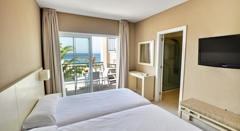 Bedroom 2, Los Olivos Beach Resort, Santa Cruz de Tenerife