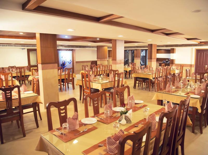 Food & Drinks 4, Hotel Rainbow Suites, Kannur