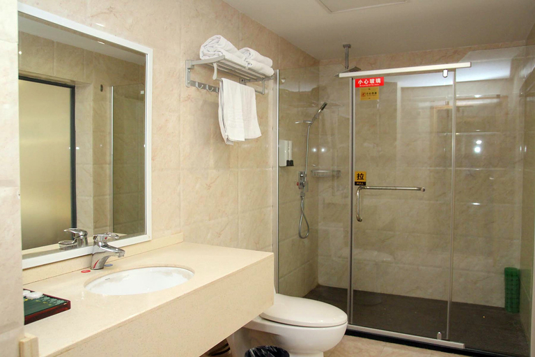 Bathroom 2, 遠安ホテル(远安宾馆), Yichang