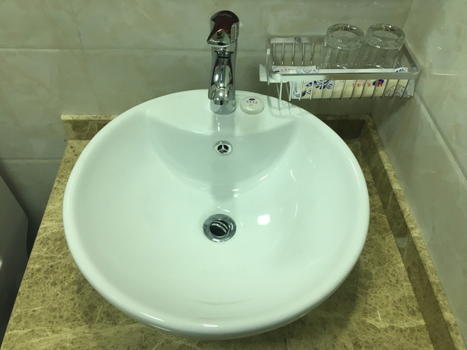 Bathroom 3, Yuansheng Express Hotel, Shanghai