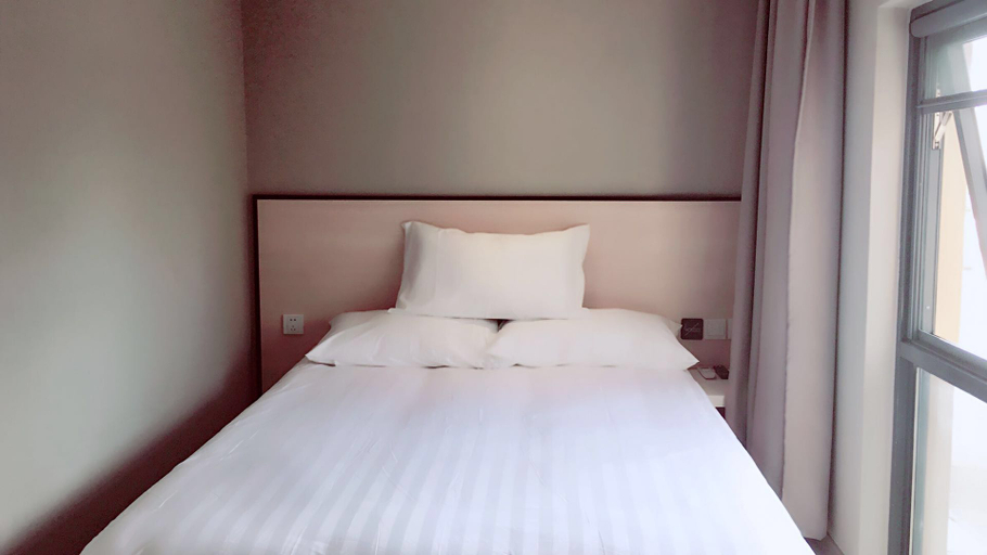 Bedroom, Hi Inn (Shanghai Lingang Powerlong Plaza), Shanghai