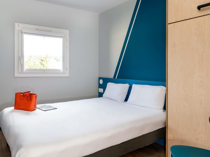Bedroom 2, Hotel Ibis Budget Fecamp, Seine-Maritime