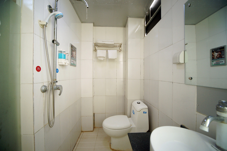 Bathroom 5, Lijie Business Hotel, Nanning