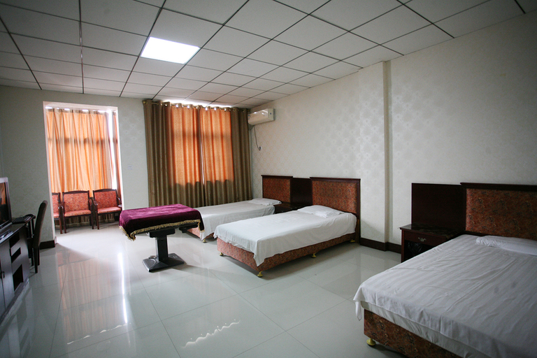 Bedroom 2, HanTing Hotel (Taiyuan Xiaodian District Kangning Street Subway Station), Taiyuan