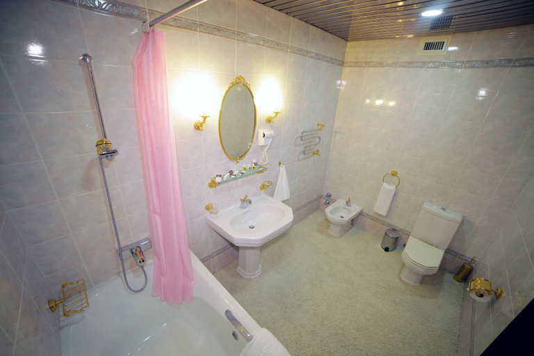 Bathroom 5, Residence Park Hotel, Tashkent City