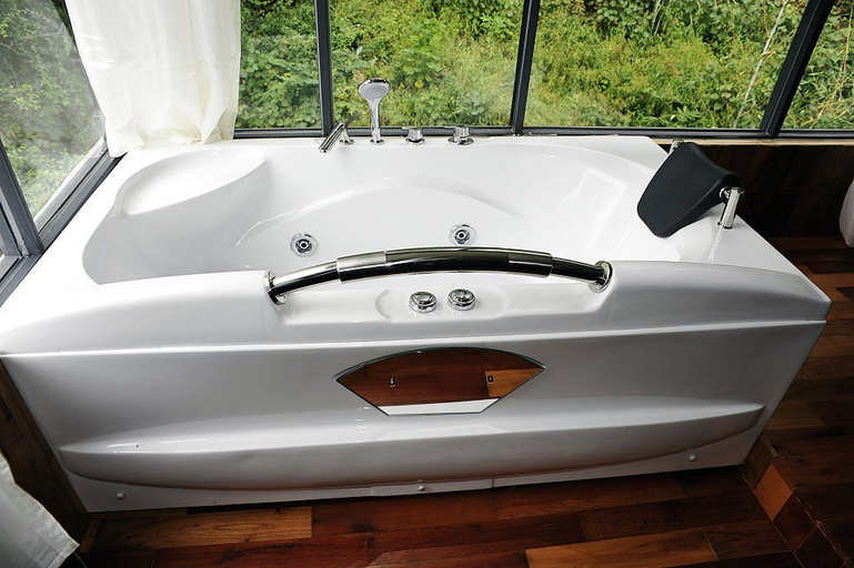 Bathroom, Haluoqing·Mountain View Luxury Vacation Homestay (Yangshuo Qiangu Qing Store), Guilin