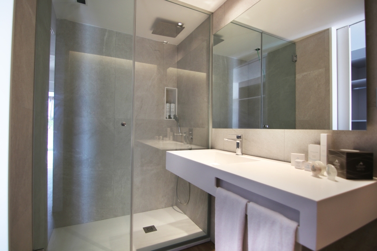 Bathroom 5, Kumara Serenoa by Lopesan Hotels, Las Palmas