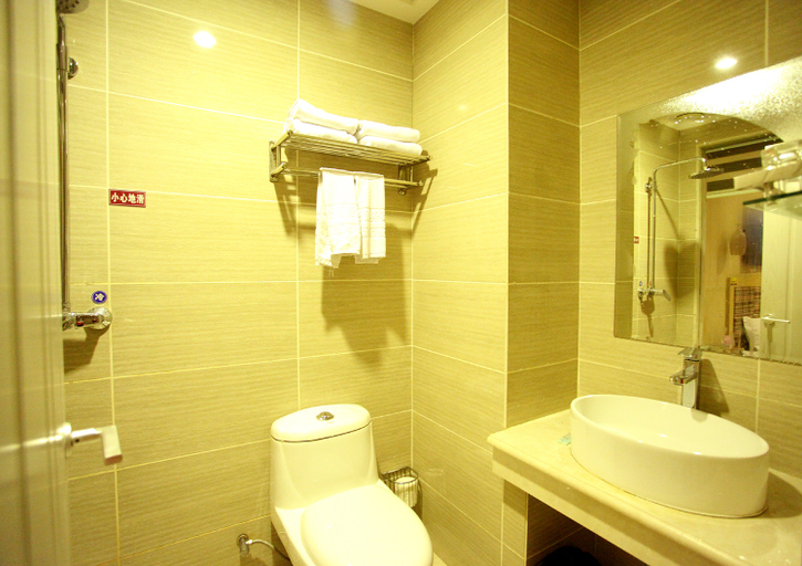 Bathroom 2, Pebble Motel, Anshan