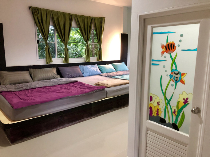 Bedroom 2, Chillchill, Sangkhla Buri