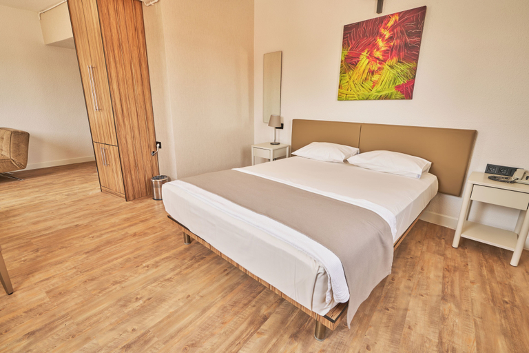 Bedroom 3, Kardes Hotel, Yıldırım