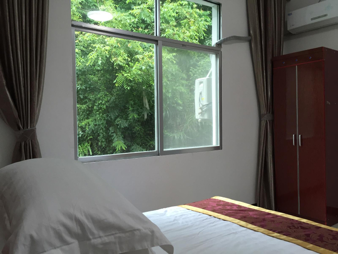 Bedroom 2, Yishan Bishui Inn, Qiannan Buyei and Miao