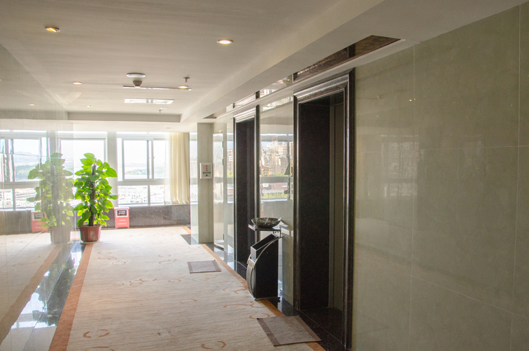 Others 5, Jin Yin Wan Business Hotel, Shanwei