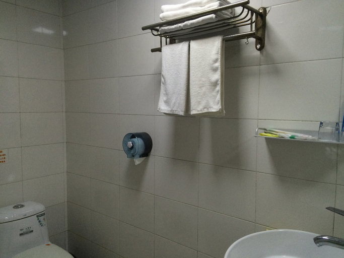Bathroom 3, Hengyue Hotel (Chongqing Technology and Business University), Chongqing