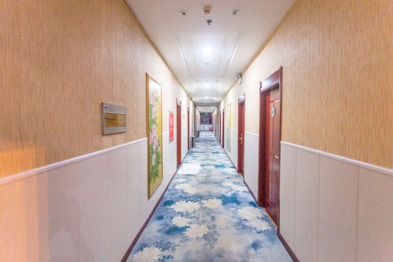 Others 3, Kanghua Business Hotel, Luliang