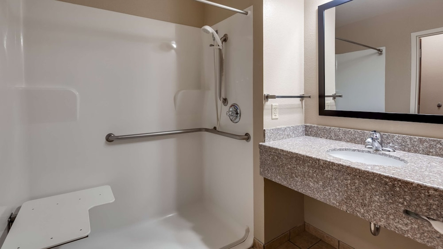 Bathroom 4, Best Western El-quartelejo Inn & Suites, Scott