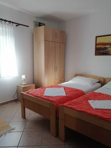 Bedroom 2, Apartments Sepcevic, Murter