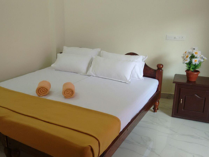 Bedroom 5, Grand Periyar Residency,Near Kumily Busstation, Theni