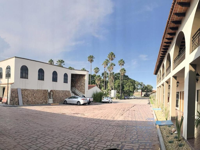 Exterior & Views 1, Hotel Sand's San Luis Potosí, San Luis Potosí