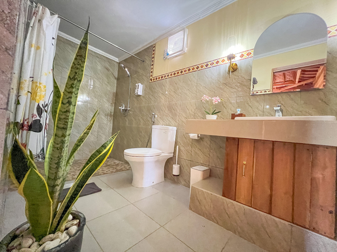 Bathroom 4, Skywatch cottage, Klungkung