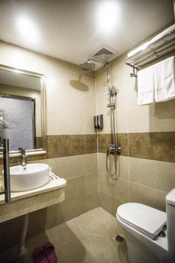 Bathroom 3, jinshutian Business Hotel, Wuhan