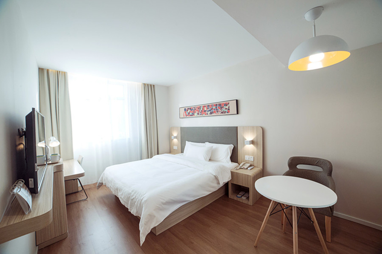 Bedroom, Hanting Hotel (Pingdingshan Railway Station), Pingdingshan