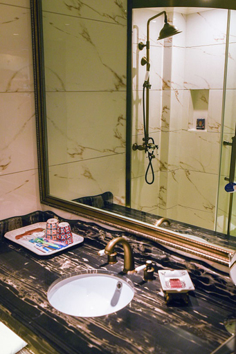 Bathroom 2, James Joyce Coffetel (Kunming Yunnan University Cuihu Branch), Kunming
