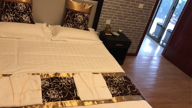 Bedroom 2, Zhuyuan Inn, Beijing