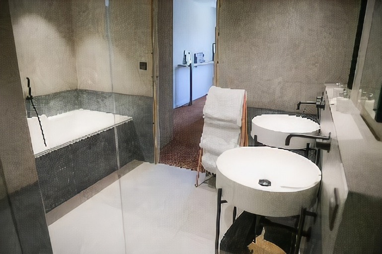 Bathroom 5, La Folie Douce Hotel Chamonix, Haute-Savoie