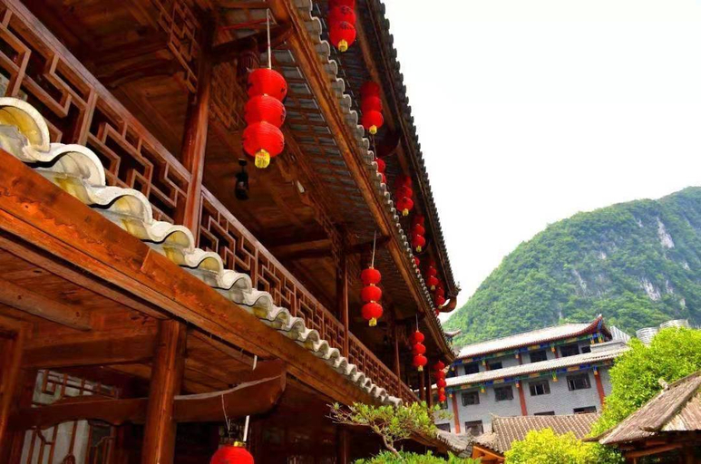Exterior & Views 1, Koi Mountain Cliff Lodge · Cliff Hotel, Enshi Tujia and Miao