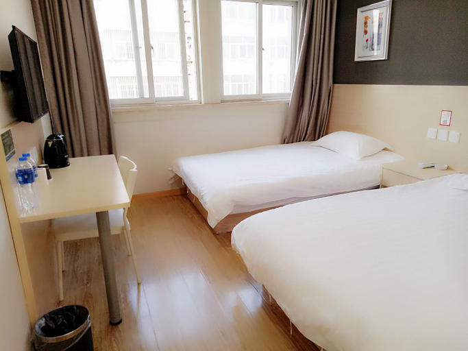 Bedroom 2, Yiju Hotel, Shanghai